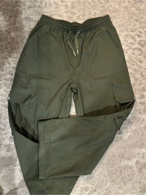Zaful Olive Green Cargo Jogger Pants with elastic waist men’s size medium